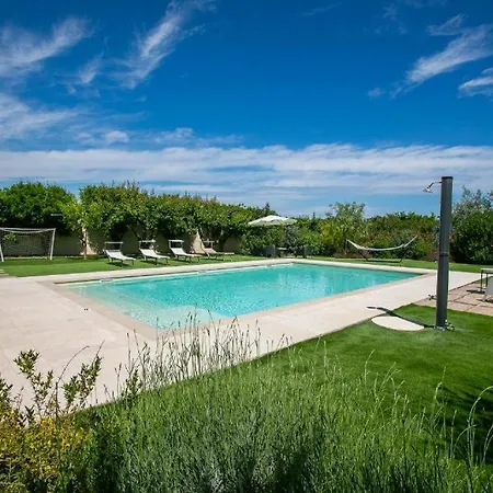 Blue Coast Luxury Private Villa, Pool, Jacuzzi, Μπισέλιε