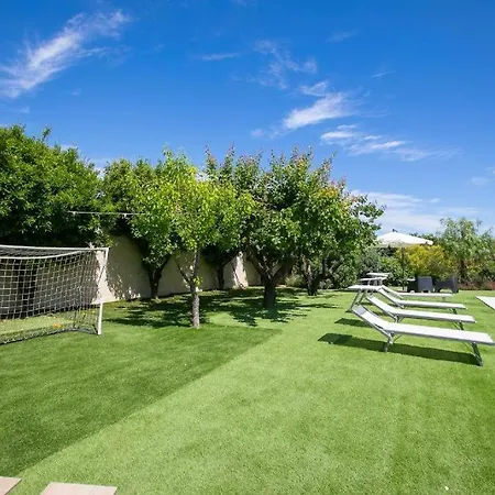 Blue Coast Luxury Private Villa, Pool, Jacuzzi, Μπισέλιε